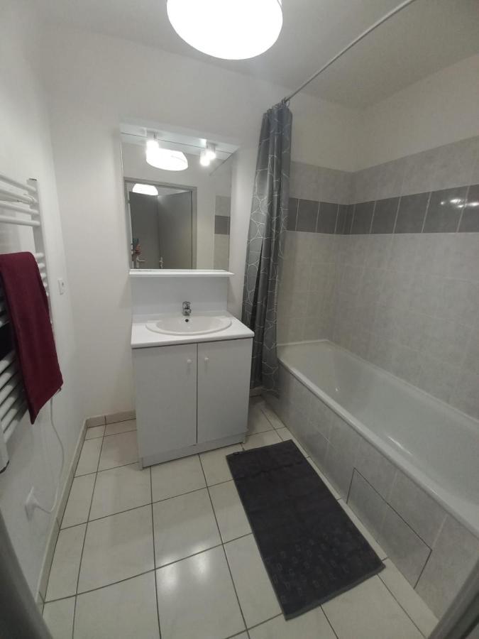 Superbe T2 Avec Parking Prive Apartment Agen Exterior photo