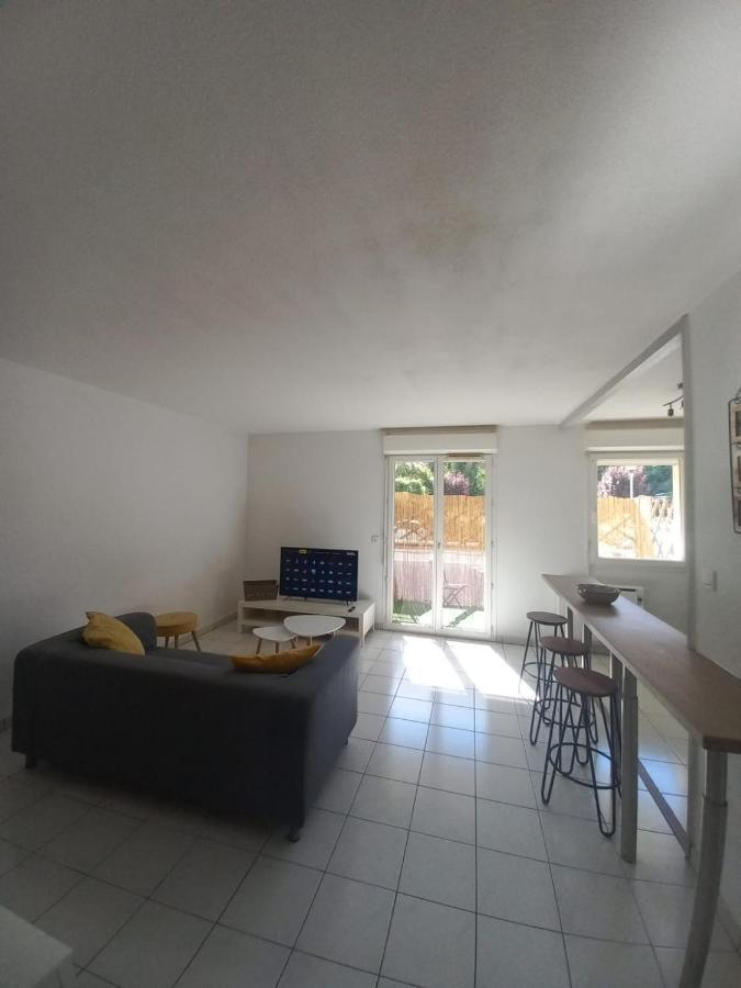Superbe T2 Avec Parking Prive Apartment Agen Exterior photo